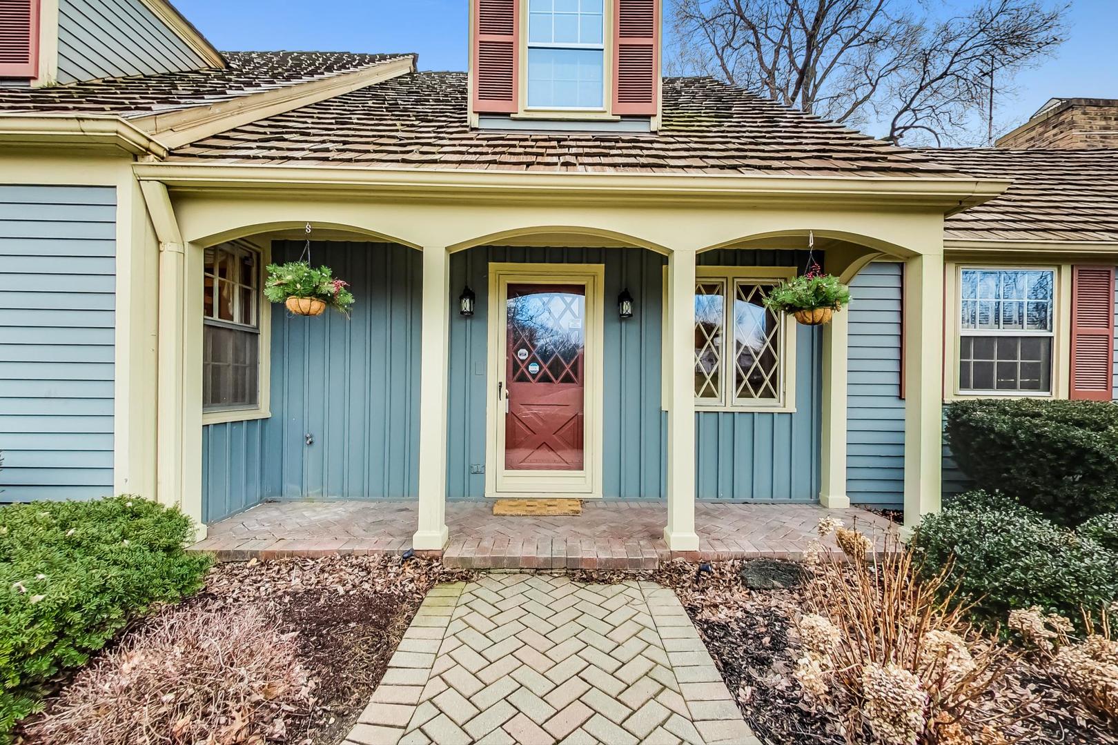 1545 Withorn Lane Inverness, IL 60067 - Photo 5 of 61 Gallery Image 5