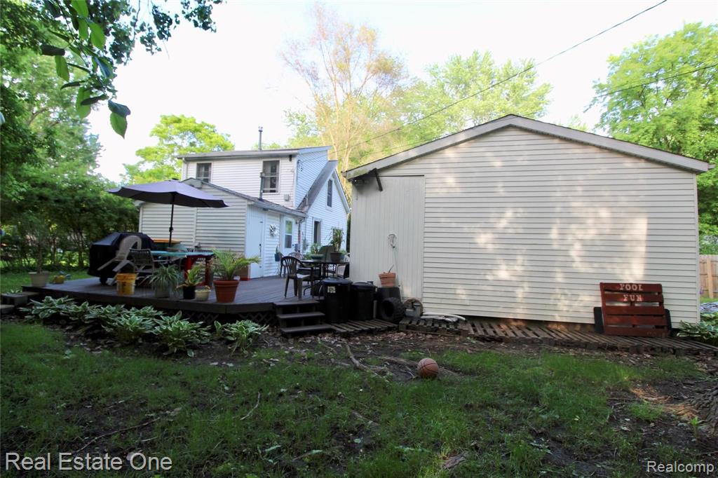 21517 Jacksonville Street Farmington Hills, MI 48336 - Photo 9 of 22