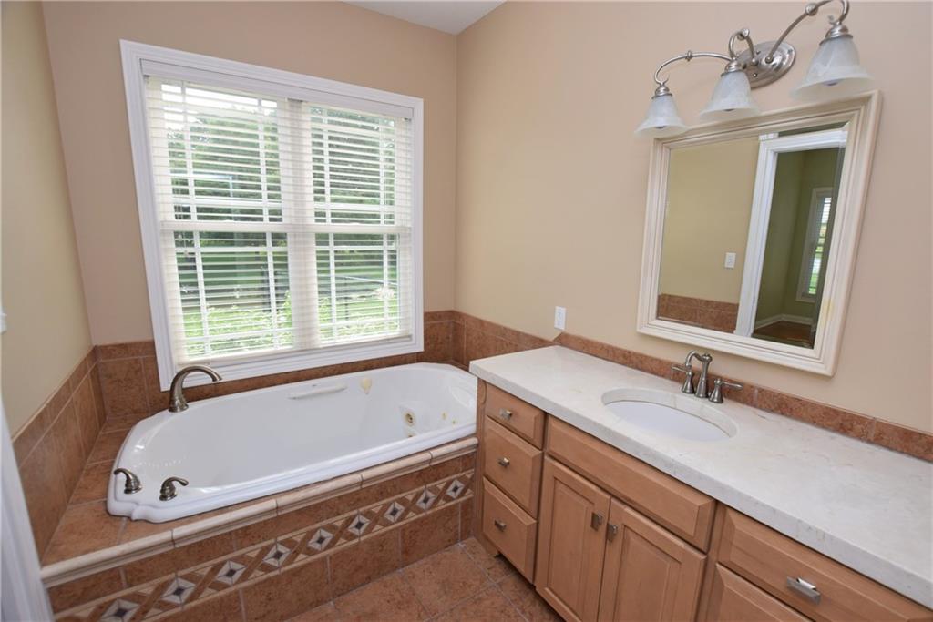 6921 Knollcrest Way Pendleton, IN 46064 - Photo 20 of 38
