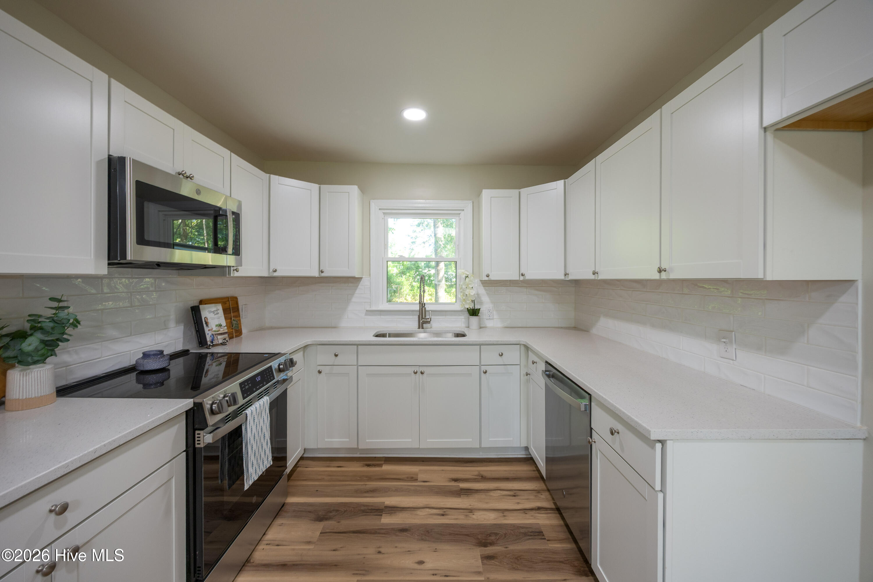 411 Lafayette Street Clinton, NC 28328 - Photo 10 of 24