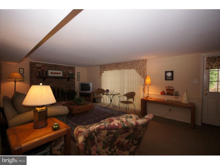 29 Regent Road Cherry Hill, NJ 08003 - Photo 14 of 25 Family Room