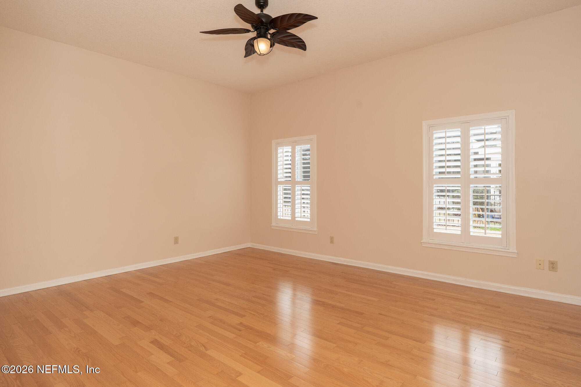 13177 Cricket Cove Road North Jacksonville, FL 32224 - Photo 23 of 39 a view of an empty room with a window