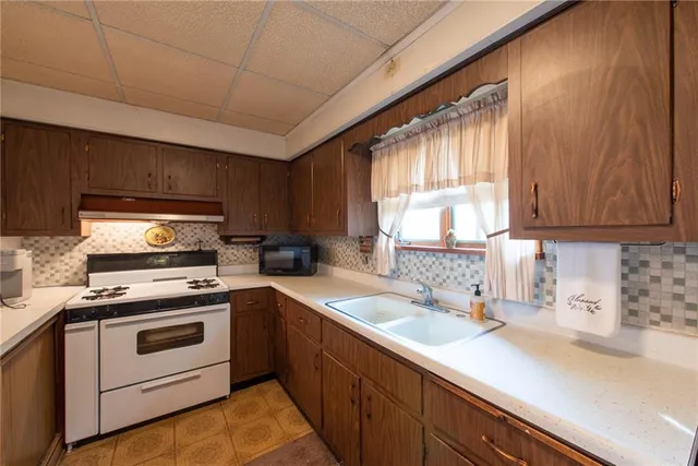 $96,900 | 419 Vandergrift Lane, East Vandergrift, PA 15629