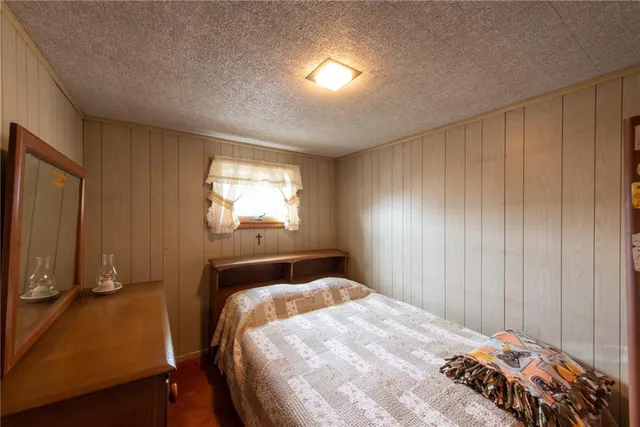 $96,900 | 419 Vandergrift Lane, East Vandergrift, PA 15629