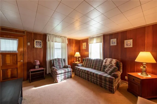 $96,900 | 419 Vandergrift Lane, East Vandergrift, PA 15629