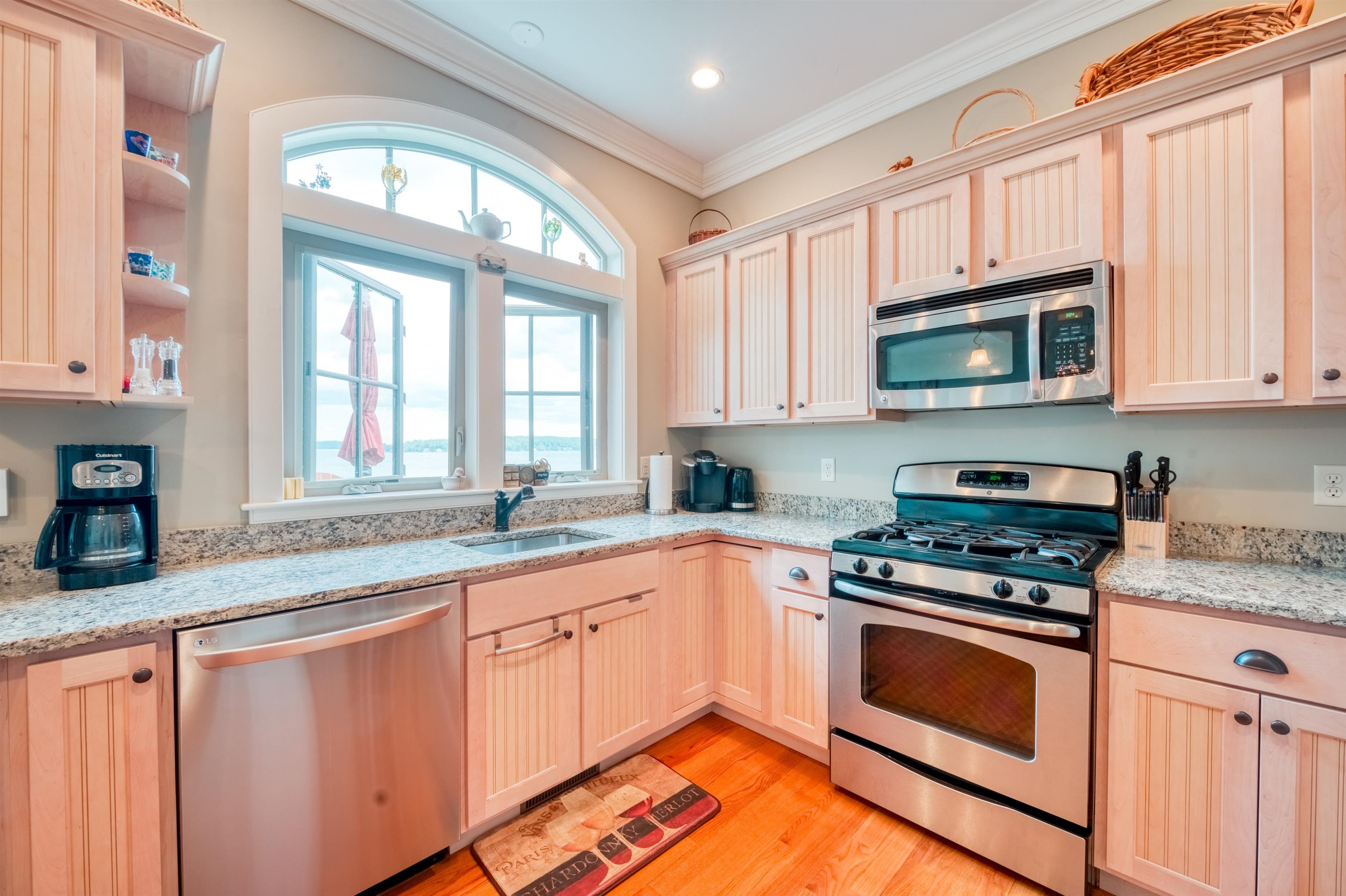 569 Scenic Road, Unit 1 Laconia, NH 03246 - Photo 14 of 40