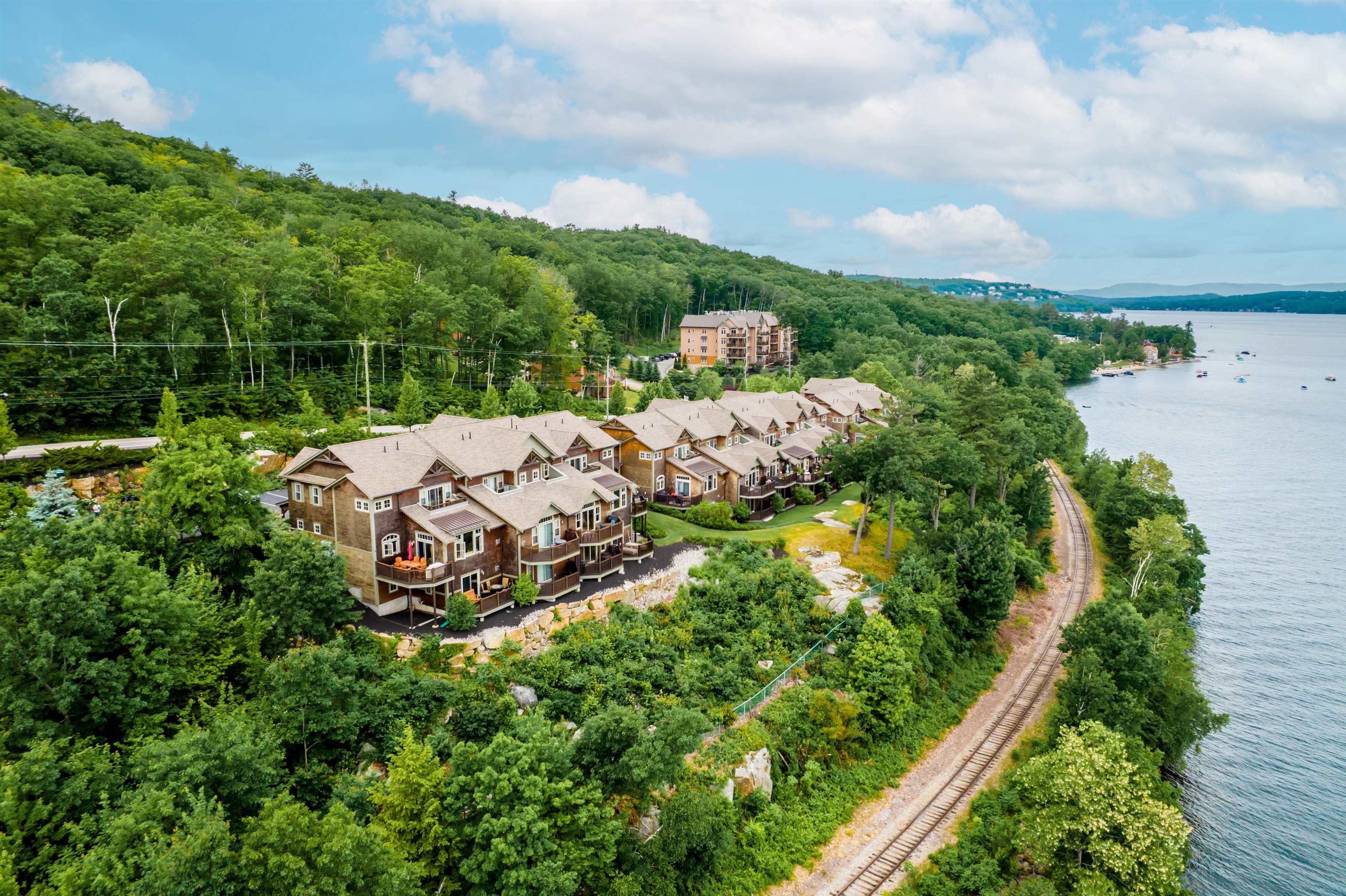 569 Scenic Road, Unit 1 Laconia, NH 03246 - Photo 6 of 40