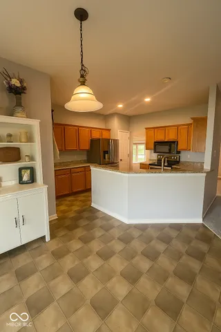 $343,000 | 414 Winterwood Drive, Avon, IN 46123