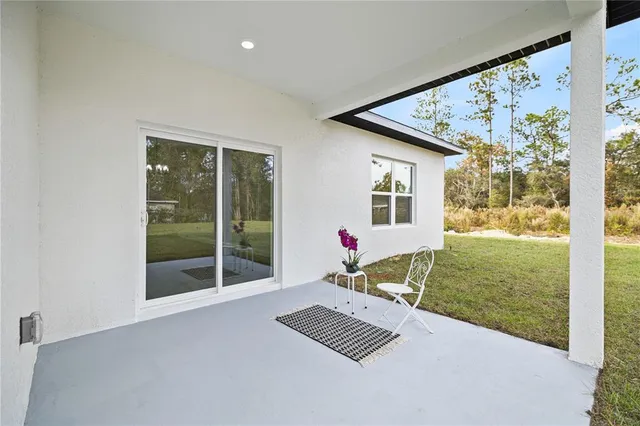 view of a outdoor space