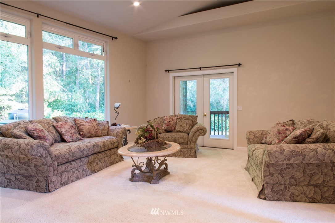 3169 Spring Creek Road Southeast Port Orchard, WA 98367 - Photo 4 of 17 Gallery Image 4