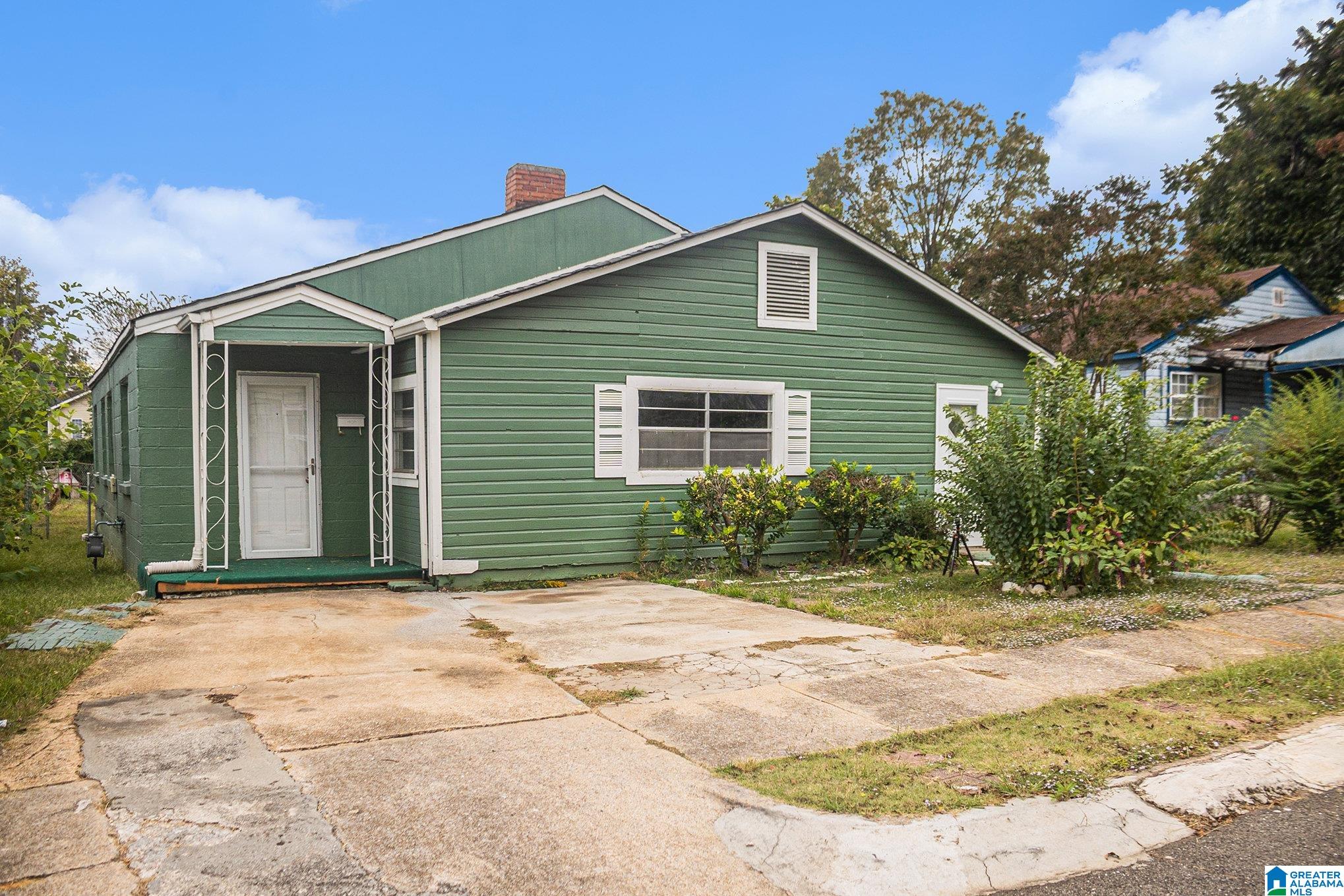 505 64th Street Fairfield, AL 35064 - Photo 2 of 15