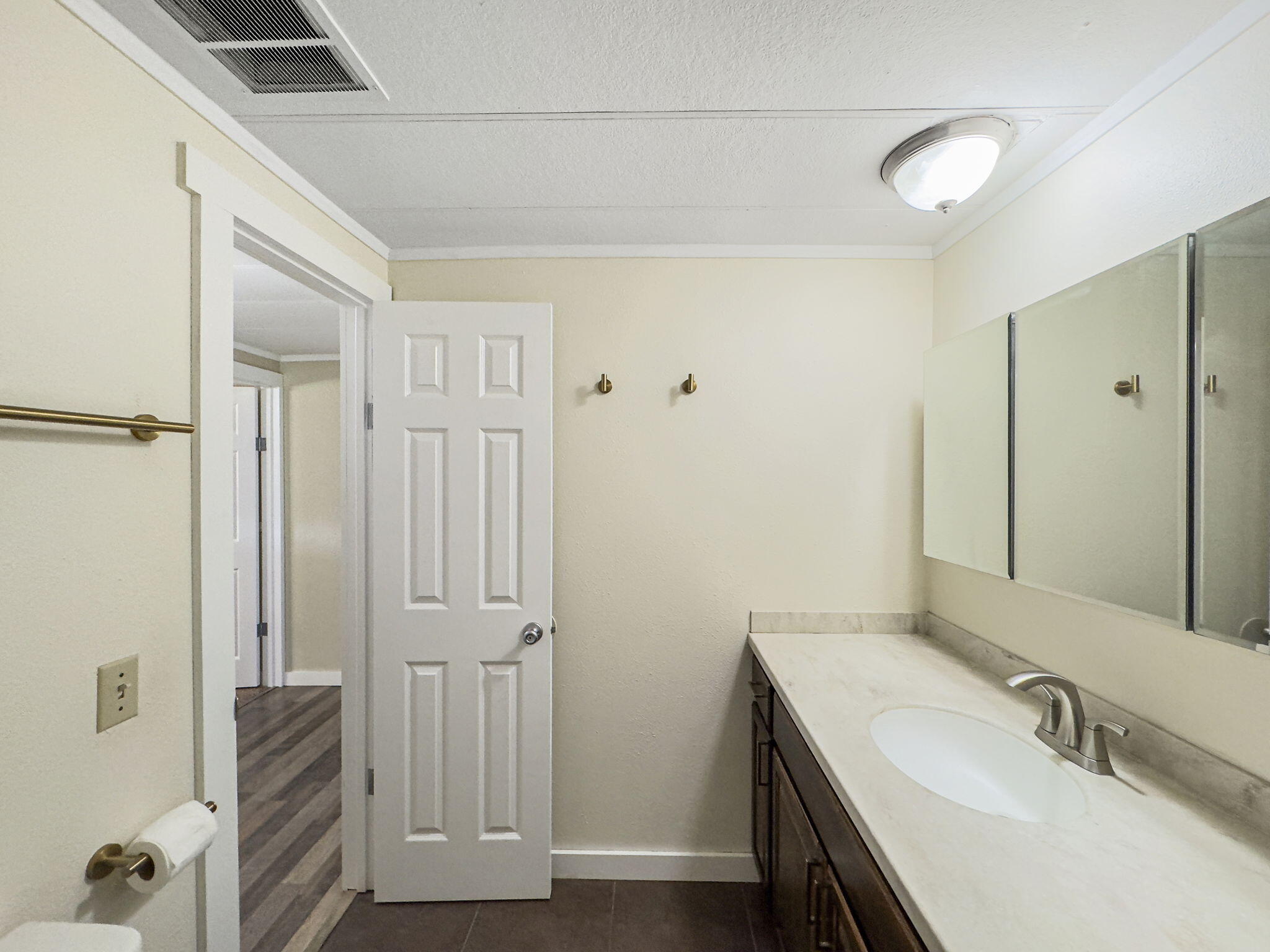 6337 Elk River Road Eureka, CA 95503 - Photo 24 of 57 28-web-or-mls-5E088501-1715-4EC4-809F-1A