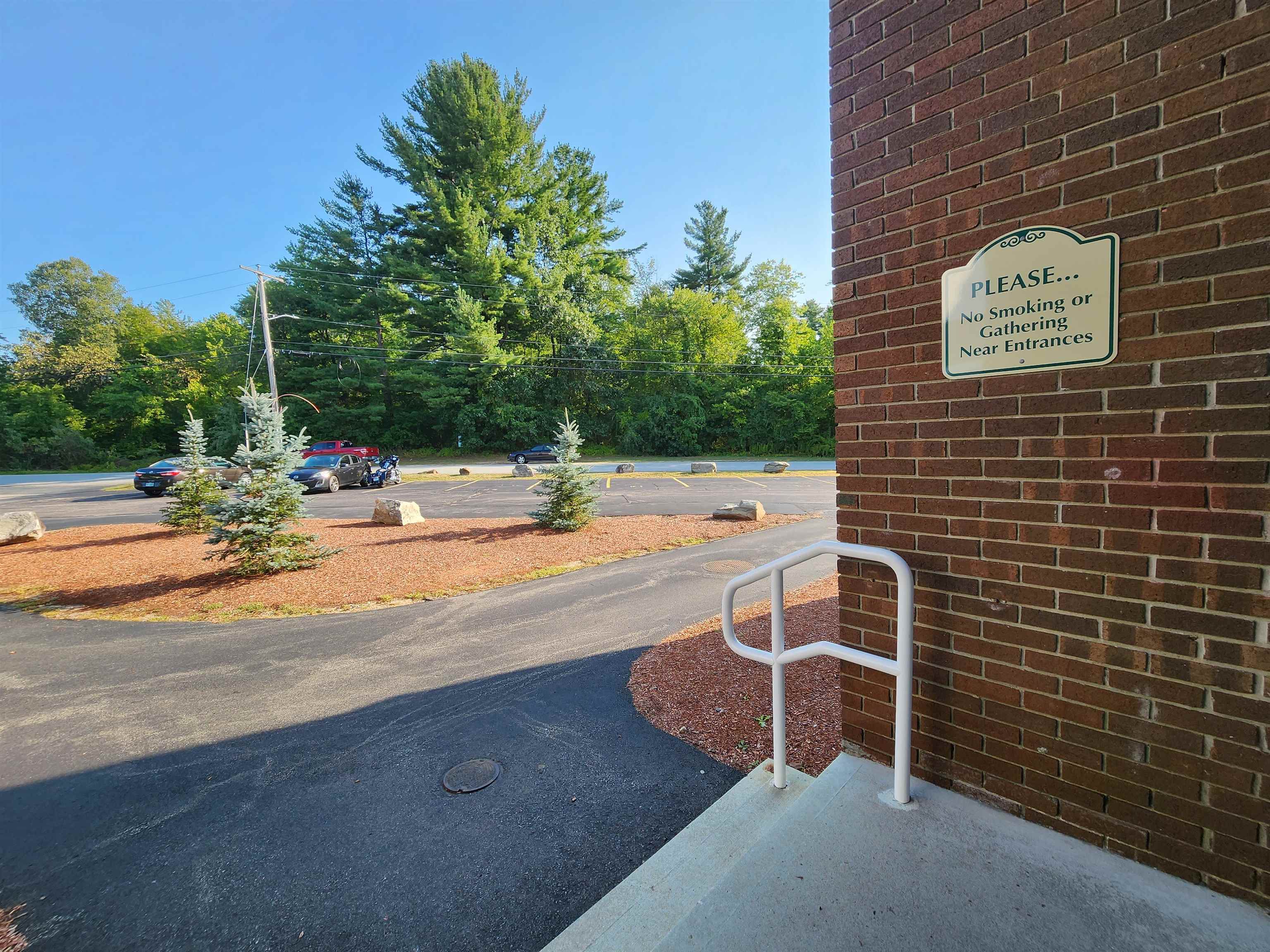 74 E Constitution Drive, Unit 74 Londonderry, NH 03053 - Photo 12 of 28