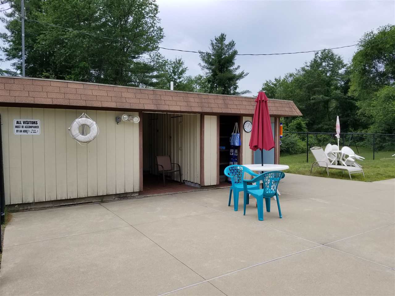 74 E Constitution Drive, Unit 74 Londonderry, NH 03053 - Photo 19 of 28