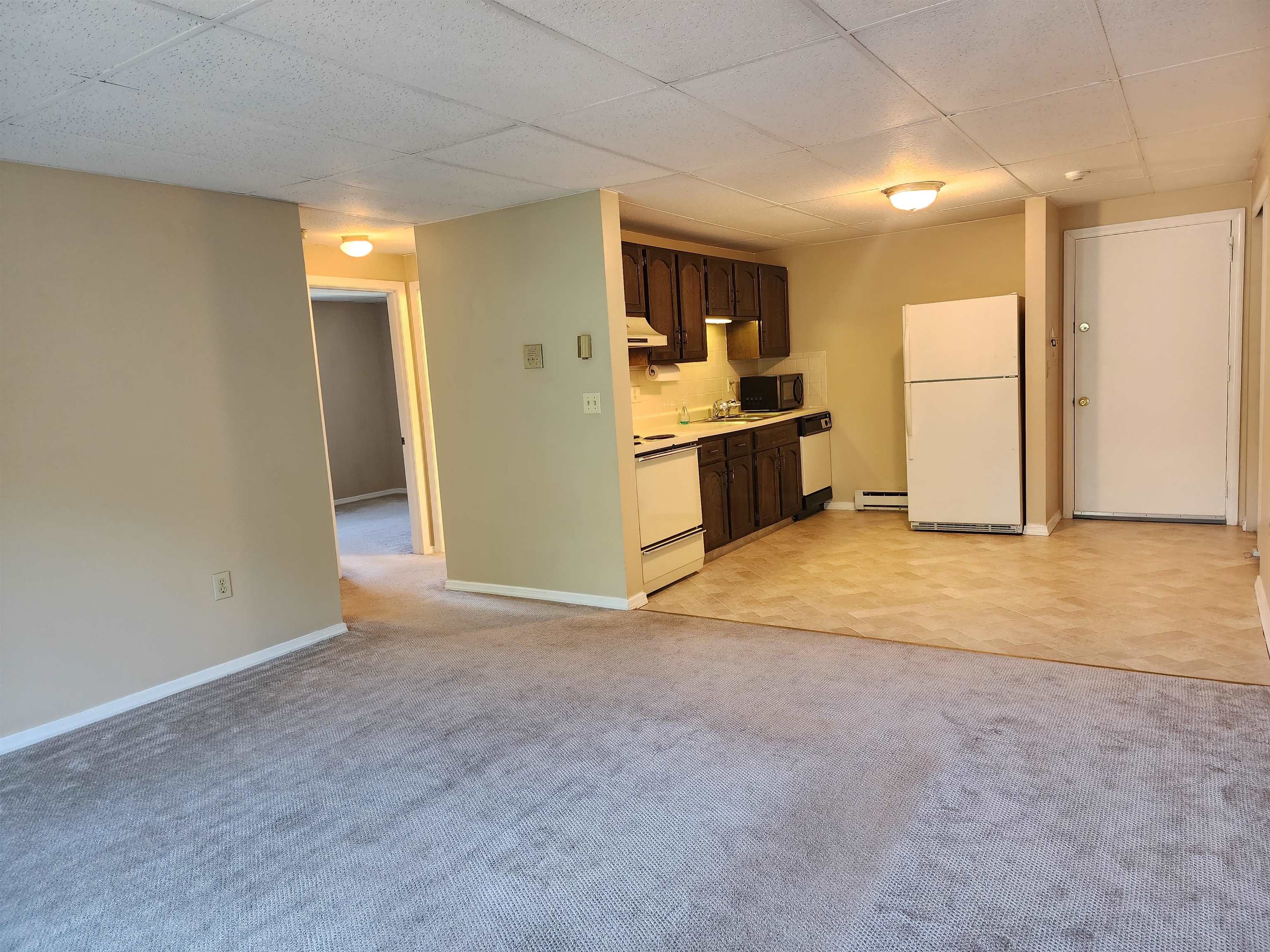 74 E Constitution Drive, Unit 74 Londonderry, NH 03053 - Photo 22 of 28