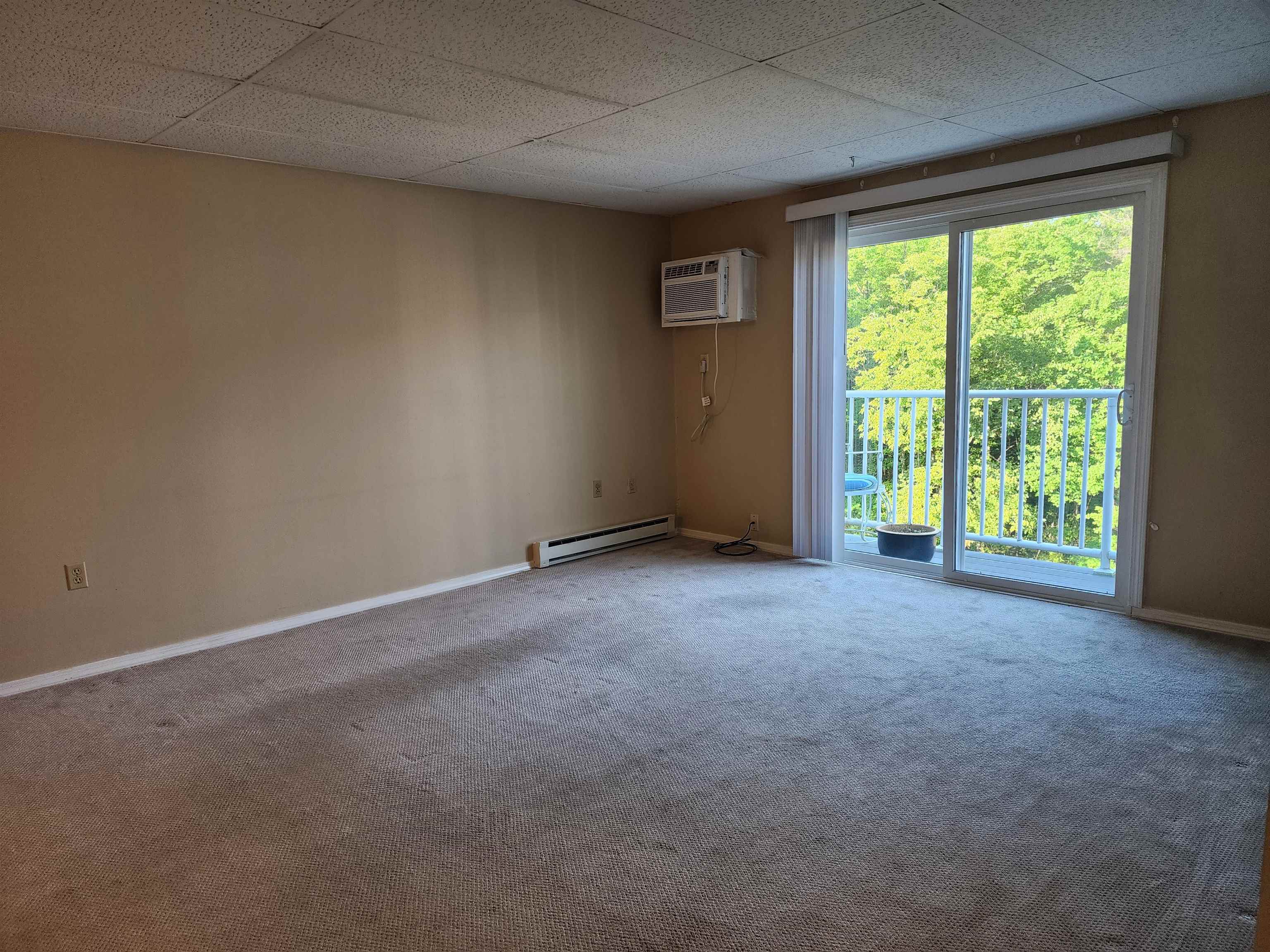 74 E Constitution Drive, Unit 74 Londonderry, NH 03053 - Photo 24 of 28