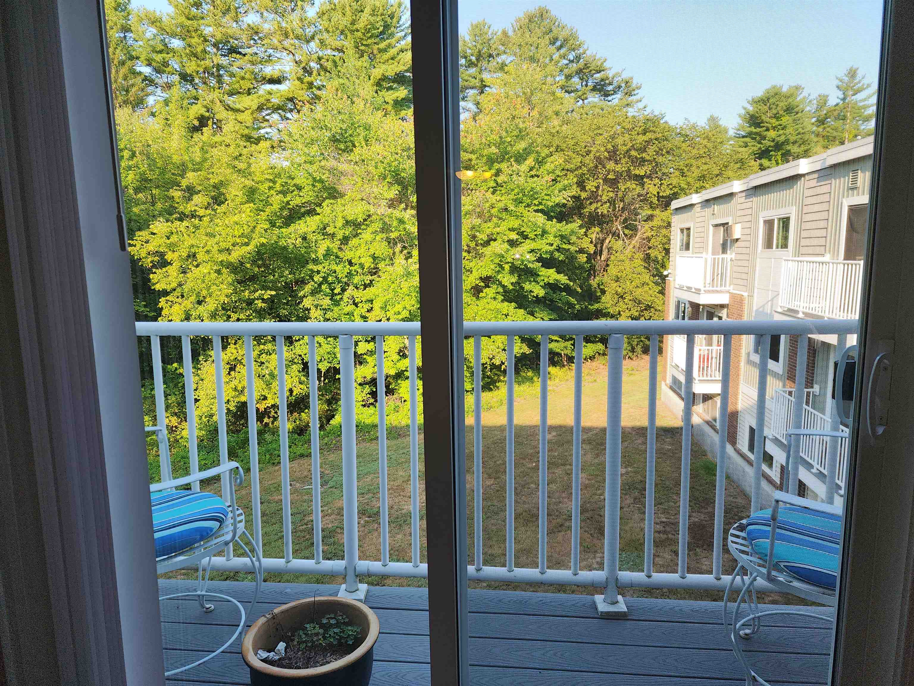 74 E Constitution Drive, Unit 74 Londonderry, NH 03053 - Photo 25 of 28