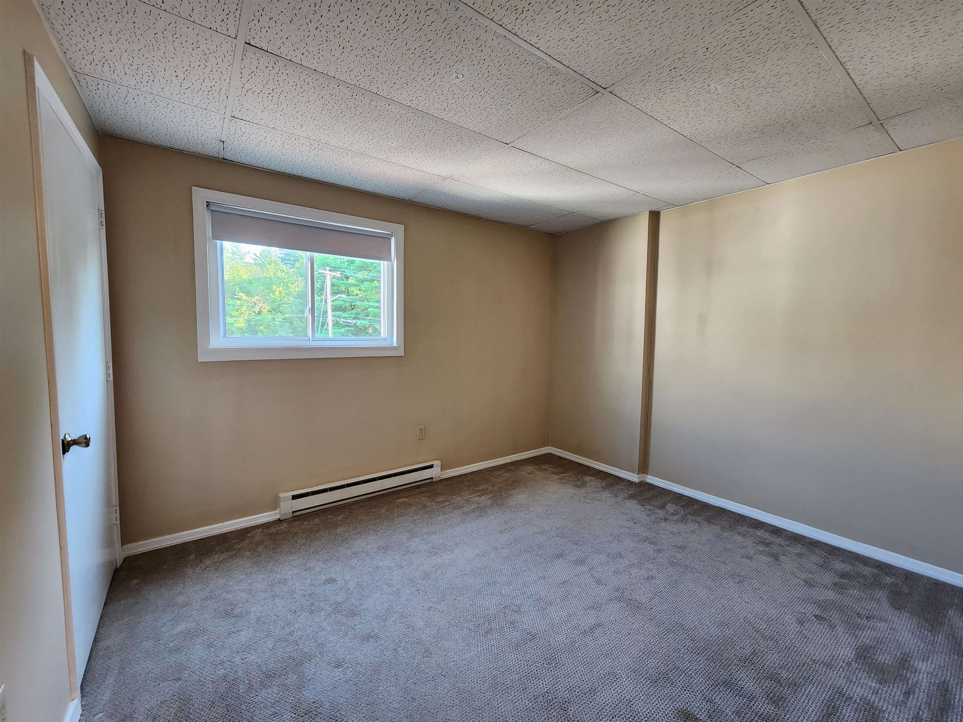 74 E Constitution Drive, Unit 74 Londonderry, NH 03053 - Photo 3 of 28