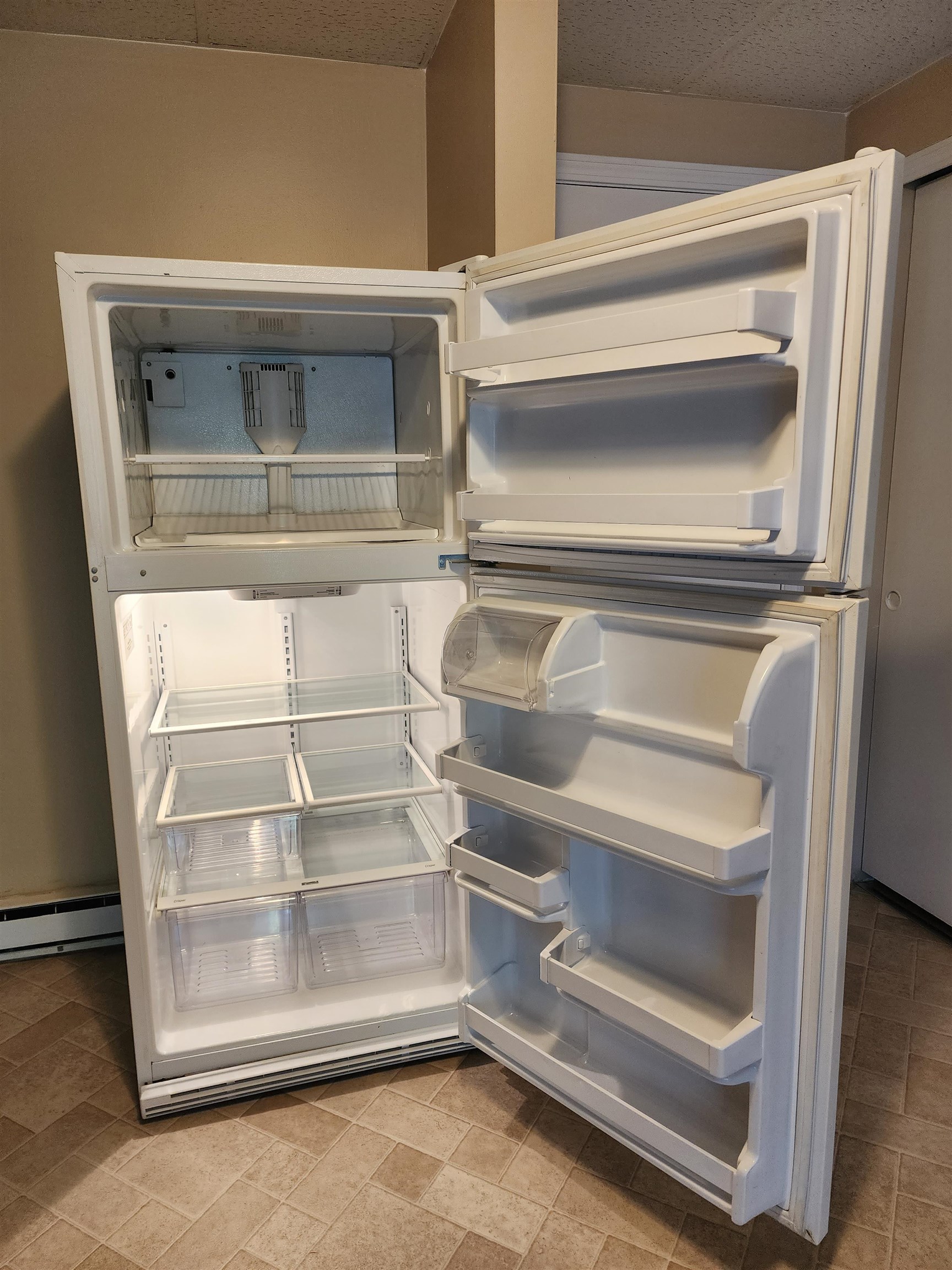 74 E Constitution Drive, Unit 74 Londonderry, NH 03053 - Photo 8 of 28