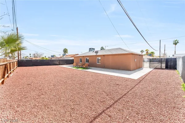 $2,100 | 4218 Fulton Place, Las Vegas, NV 89107