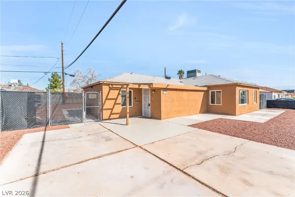 $2,100 | 4218 Fulton Place, Las Vegas, NV 89107