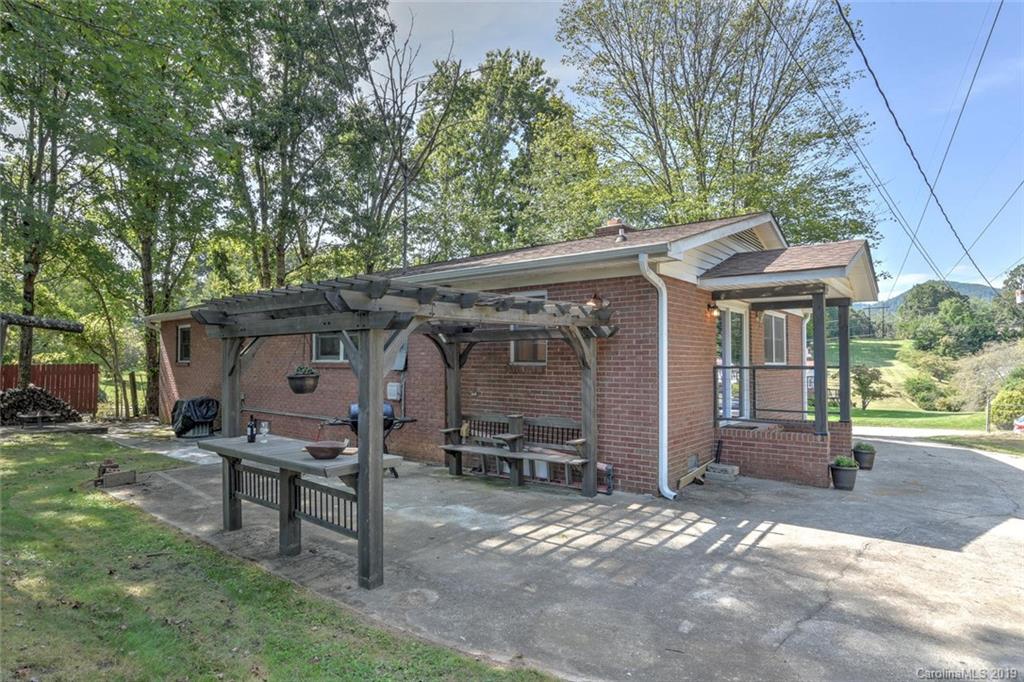 110 Homestead Road Candler, NC 28715 - Photo 25 of 31 Gallery Image 25