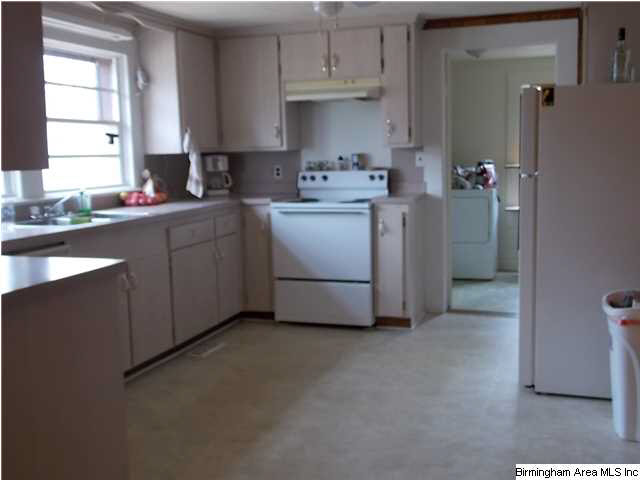 2139 Morgan Road Bessemer, AL 35022 - Photo 5 of 9