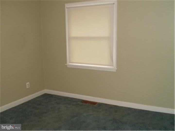 112 Orchard Place Reading, PA 19607 - Photo 4 of 8 Gallery Image 4