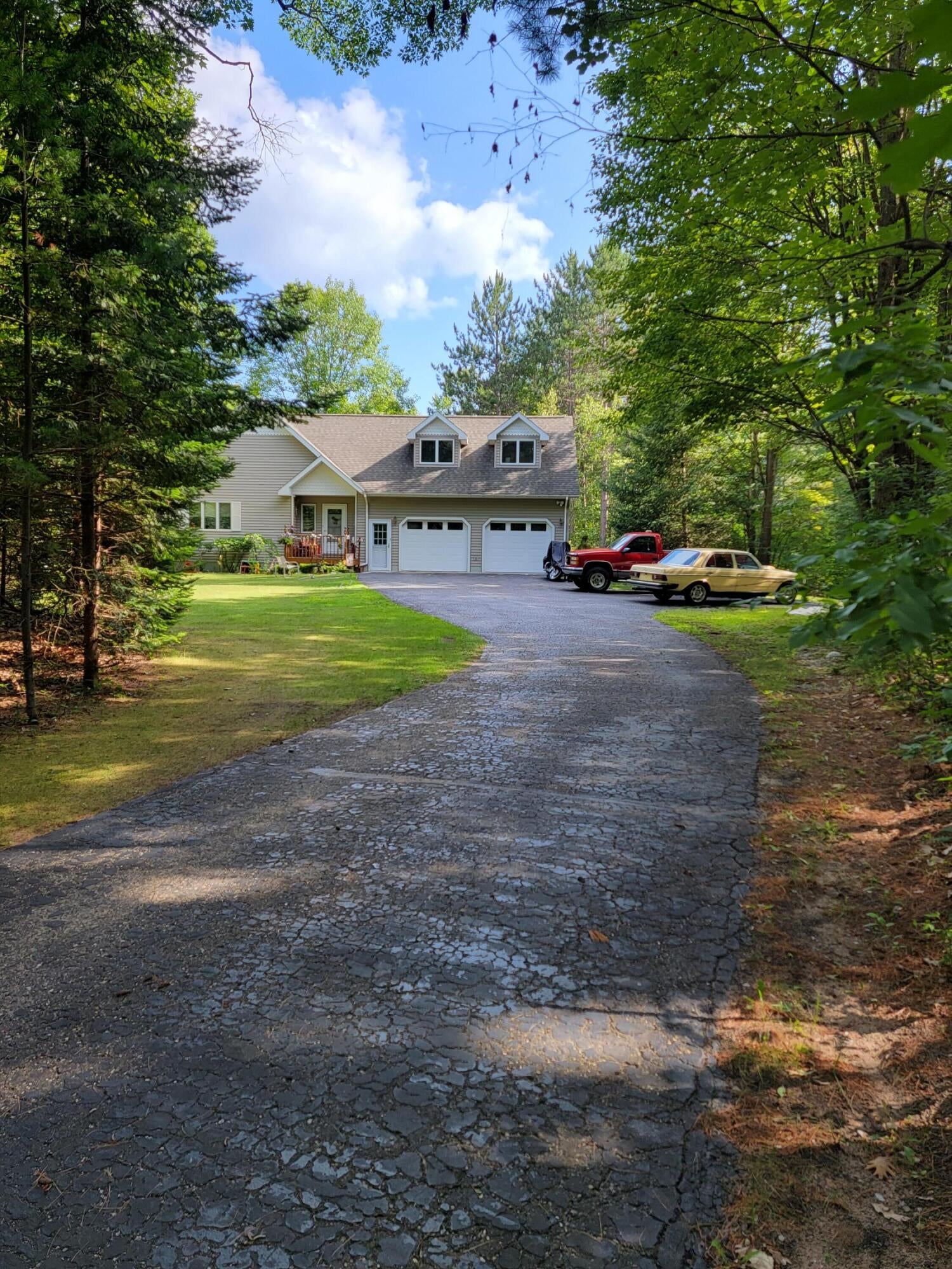 9043 Parke Road Alanson, MI 49706 - Photo 4 of 30 Gallery Image 4