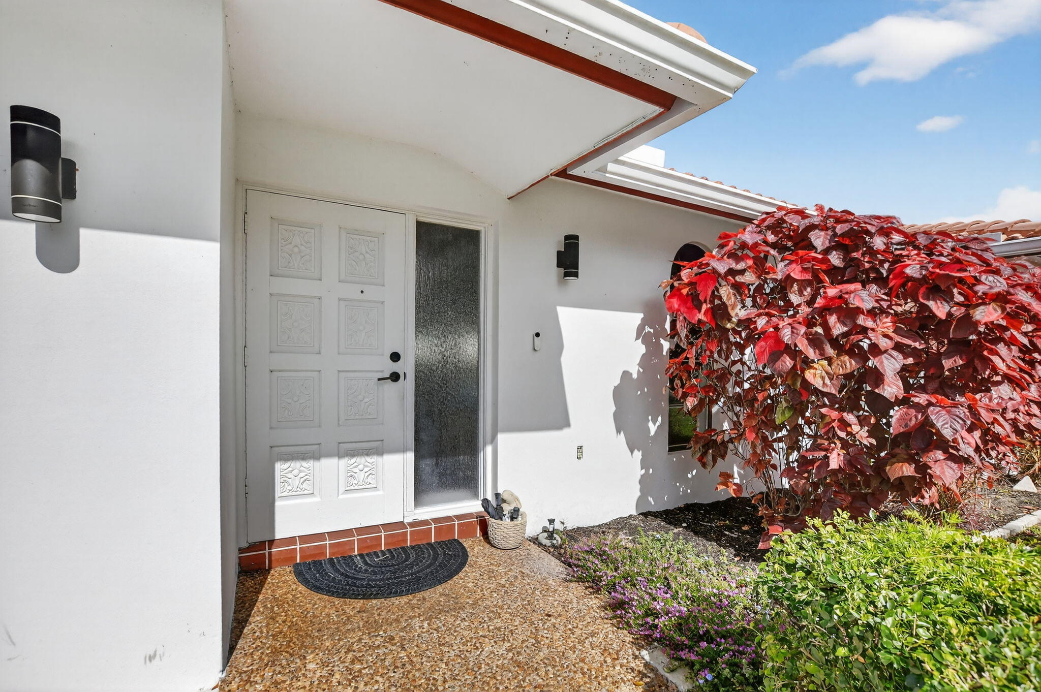 20833 Sonrisa Way Boca Raton, FL 33433 - Photo 2 of 50 Entryway