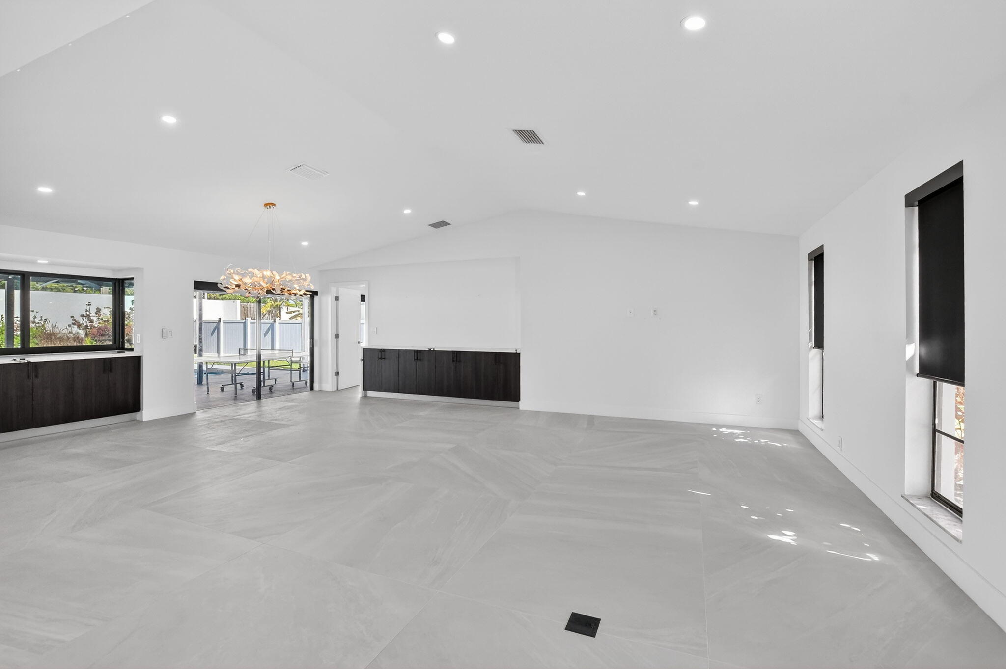 20833 Sonrisa Way Boca Raton, FL 33433 - Photo 4 of 50 Living Area