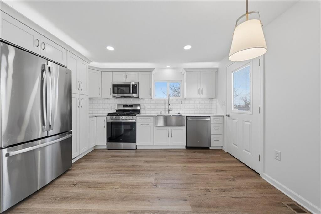 1216 Eckert Road Monaca, PA 15061 - Photo 12 of 30