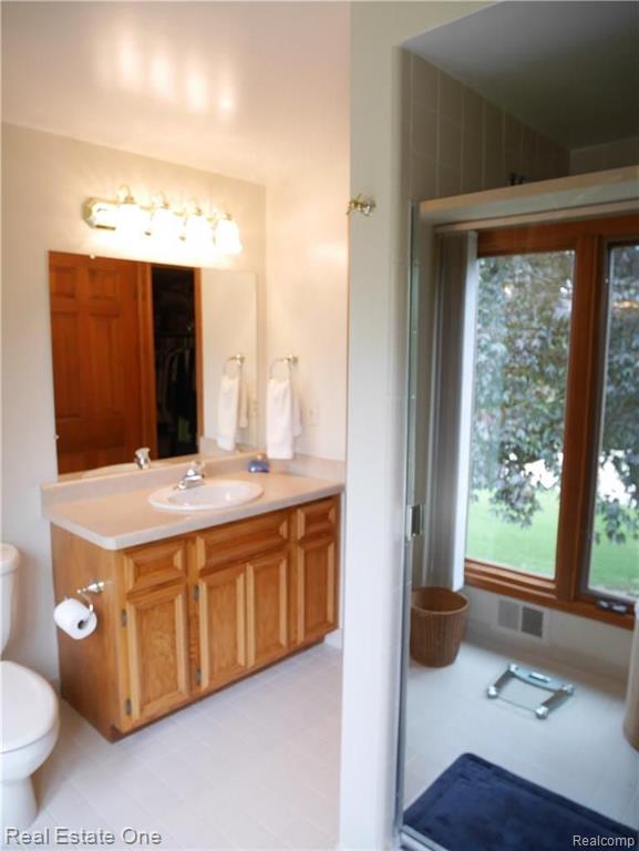 3575 Salem Drive Rochester Hills, MI 48306 - Photo 17 of 37