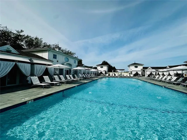 $1,975,000 | 0 Willow Lane, Unit LEEWARD A, Portsmouth, RI 02871