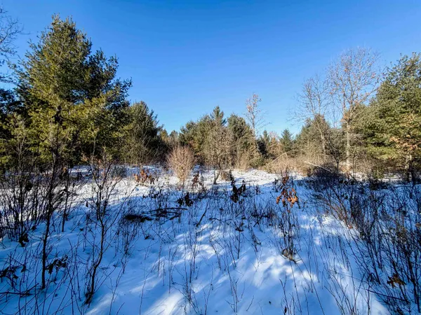 $100,000 | 1 County Highway, Sparta, WI 54656