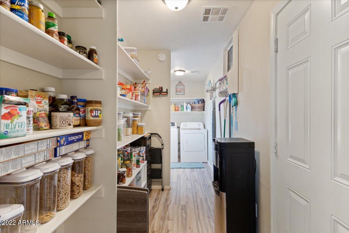 3820 West Wethersfield Road Phoenix, AZ 85029 - Photo 15 of 21 15-Pantry