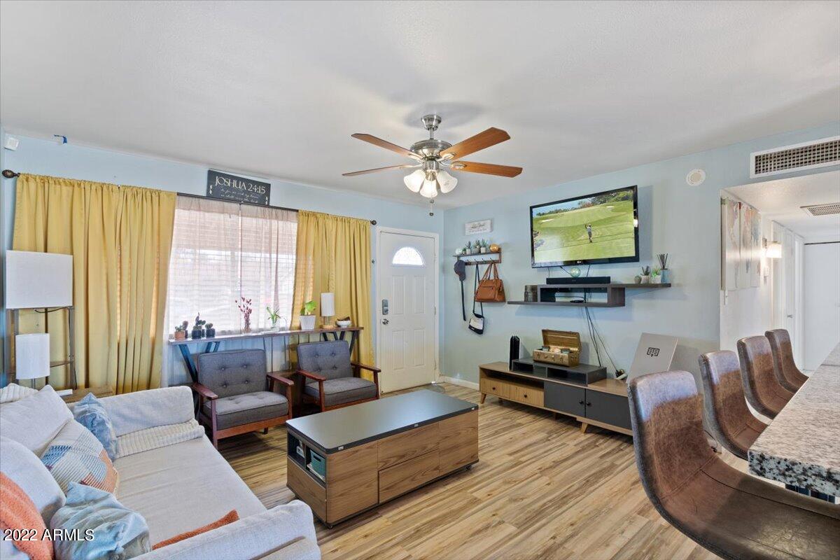 3820 West Wethersfield Road Phoenix, AZ 85029 - Photo 2 of 21 02-Family Room
