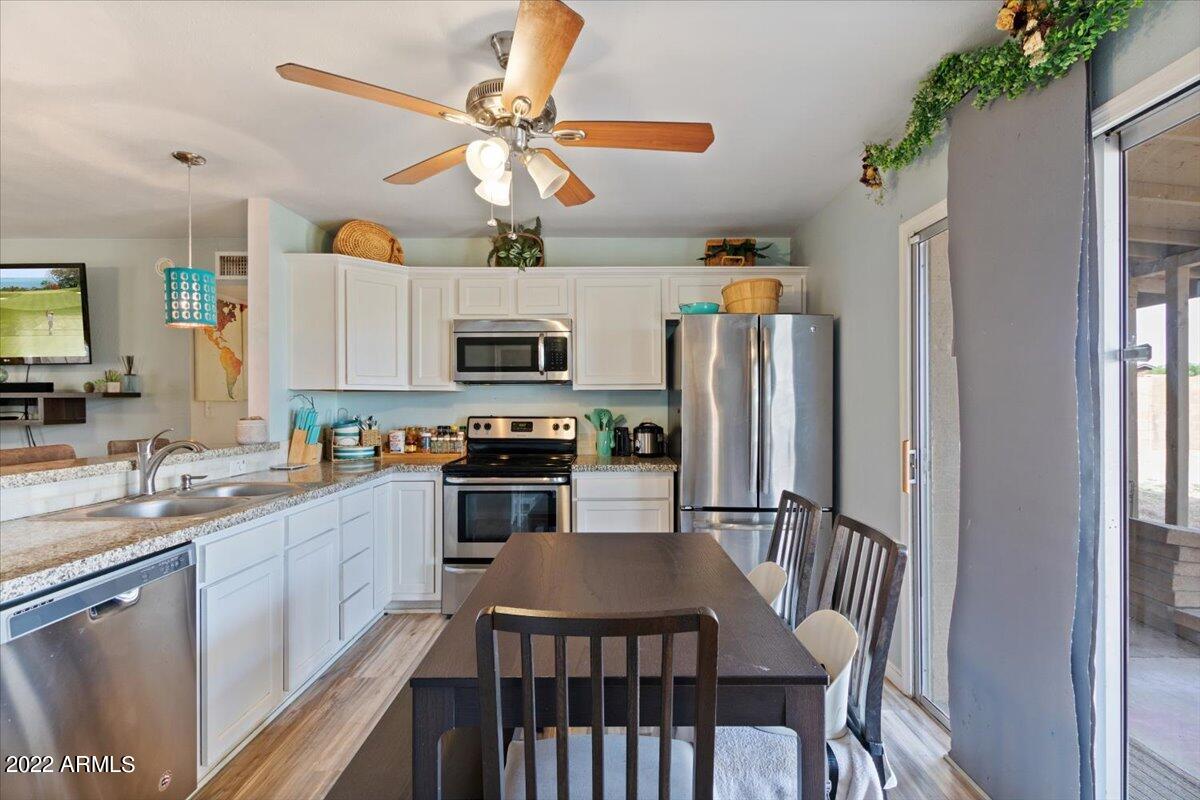 3820 West Wethersfield Road Phoenix, AZ 85029 - Photo 7 of 21 07-Dining Room