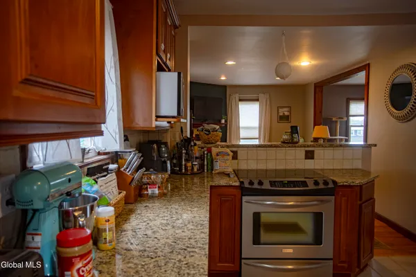 $275,000 | 3 Luther Street, Troy, NY 12180