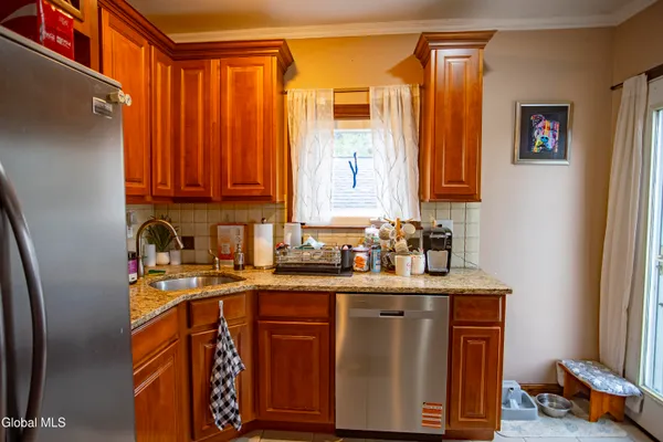$275,000 | 3 Luther Street, Troy, NY 12180