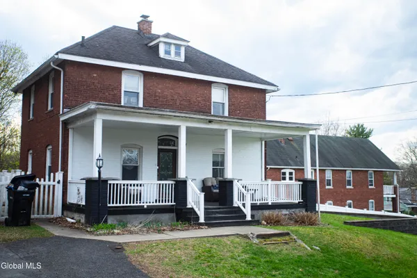 $275,000 | 3 Luther Street, Troy, NY 12180