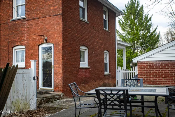 $275,000 | 3 Luther Street, Troy, NY 12180