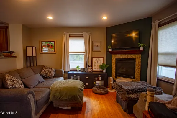 $275,000 | 3 Luther Street, Troy, NY 12180