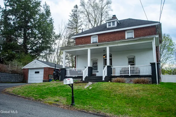 $275,000 | 3 Luther Street, Troy, NY 12180