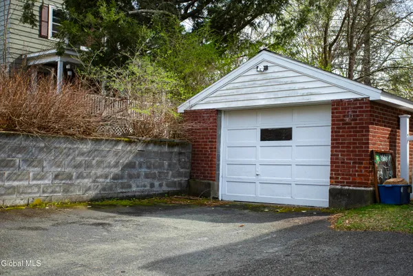 $275,000 | 3 Luther Street, Troy, NY 12180