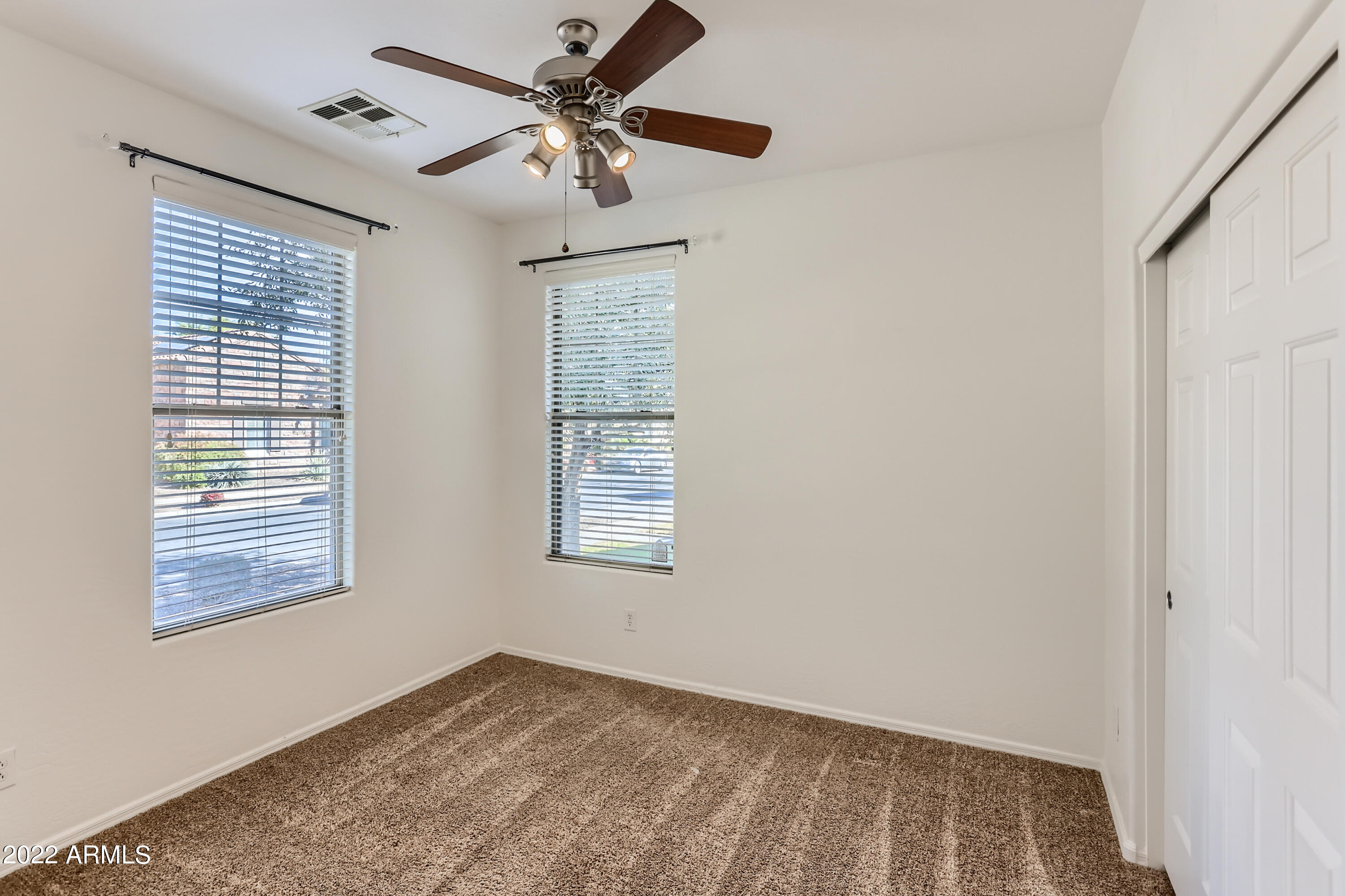 15345 West Charter Oak Road Surprise, AZ 85379 - Photo 22 of 33 21-988586748-25 Bedroom