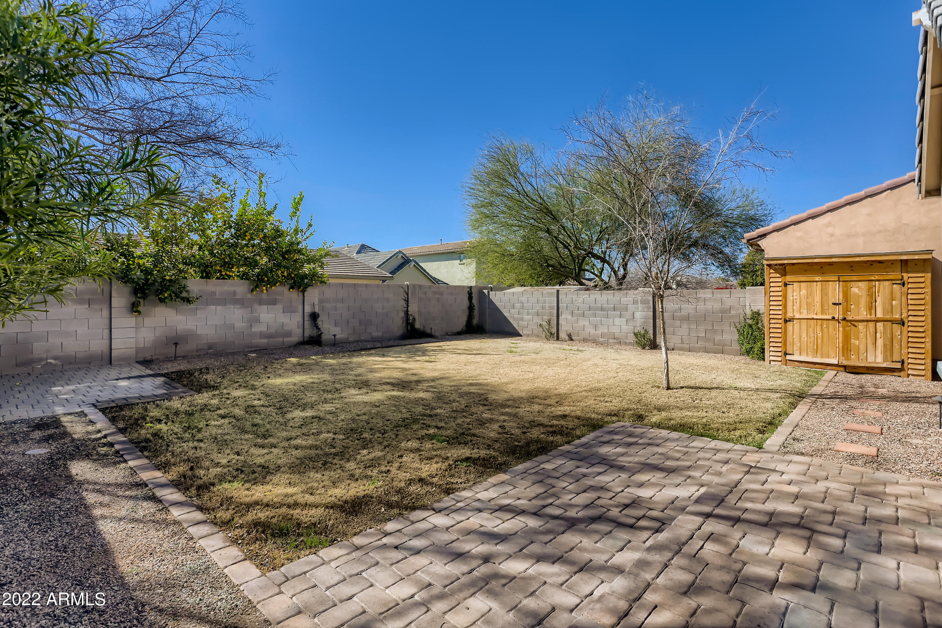 15345 West Charter Oak Road Surprise, AZ 85379 - Photo 28 of 33 27-826803608-33 Back Yard