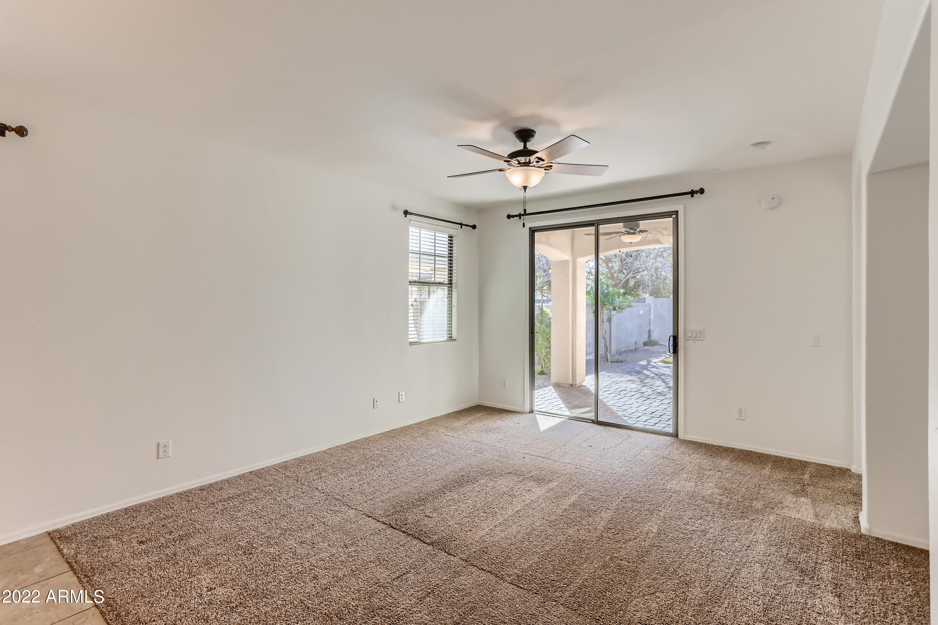 15345 West Charter Oak Road Surprise, AZ 85379 - Photo 6 of 33 5-796641954-08 Living Room
