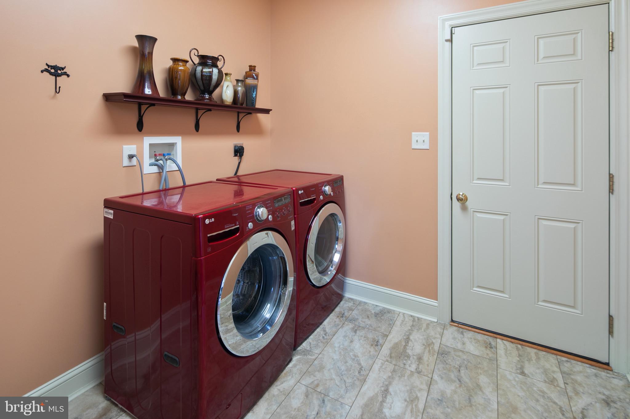 16231 Shaffer Road Sharpsburg, MD 21782 - Photo 21 of 59 Main Level Washer and Dryer
