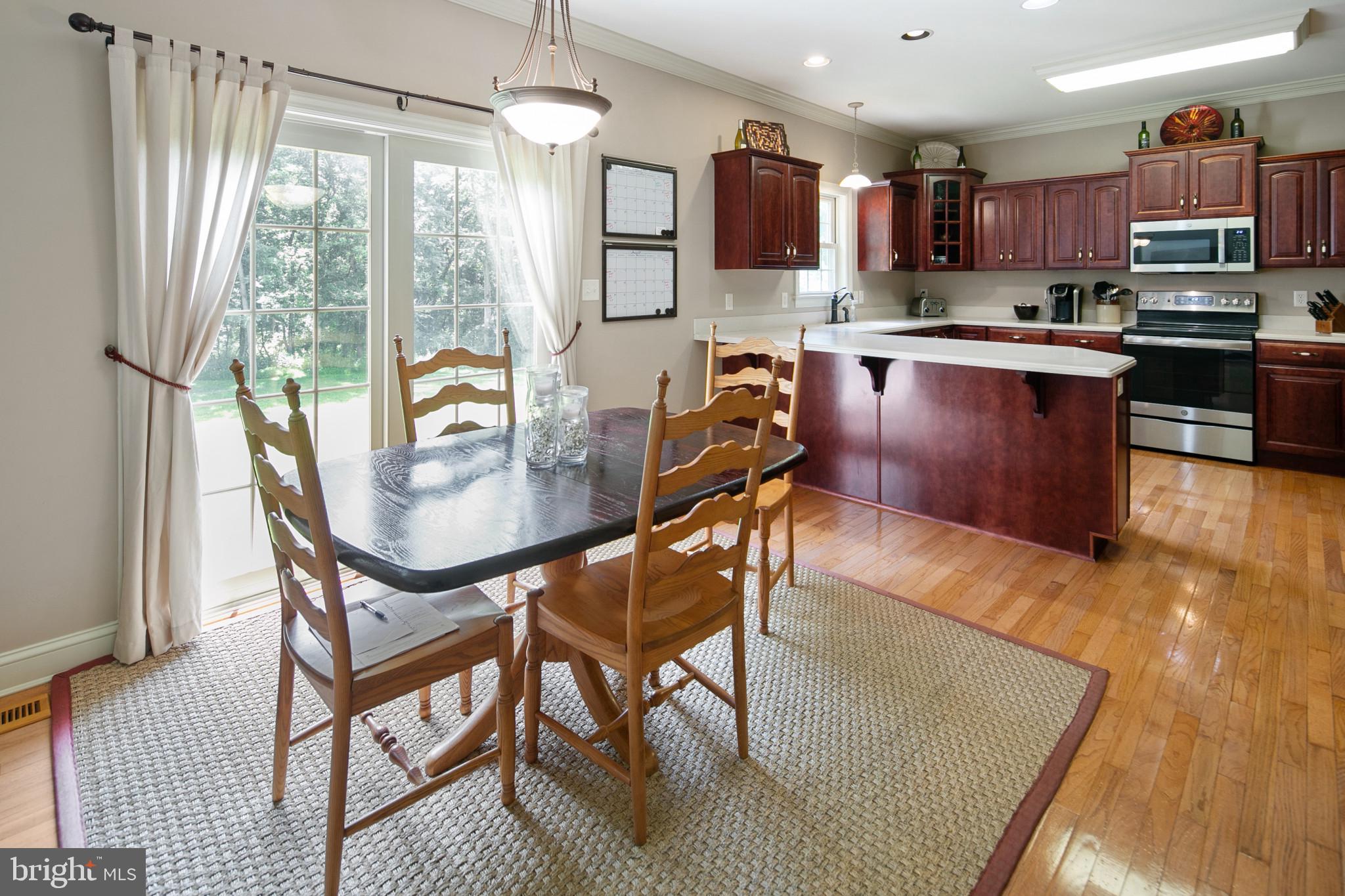 16231 Shaffer Road Sharpsburg, MD 21782 - Photo 4 of 59 Breakfast Area